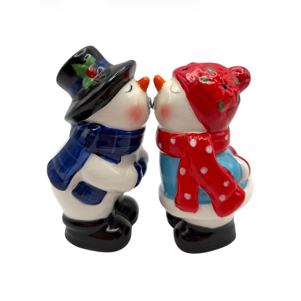 Kissing Snowmen Magnetic Salt & Pepper Shakers Ceramic Winter Christmas Holiday